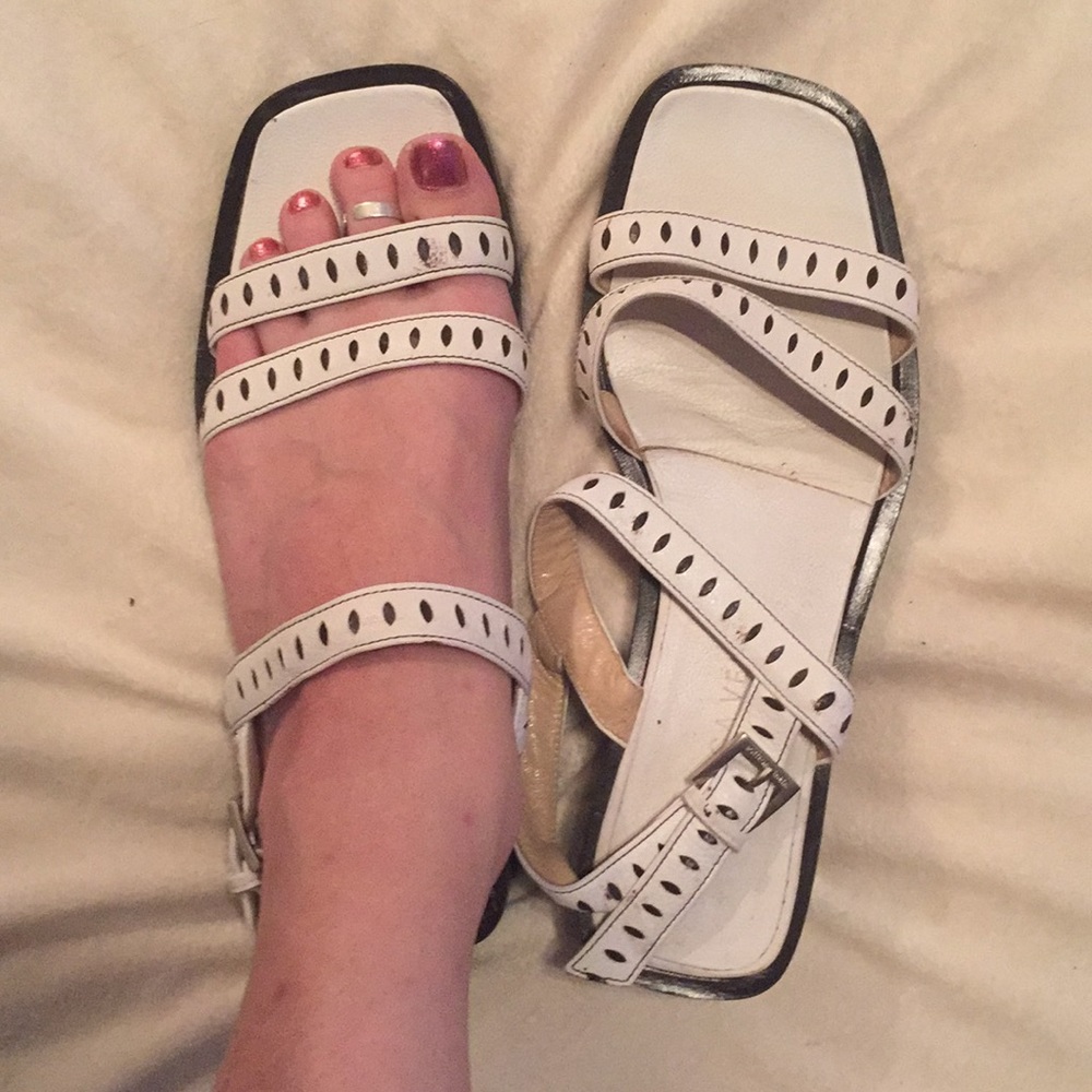 Bottega Veneta black/white sandals 6.5 B